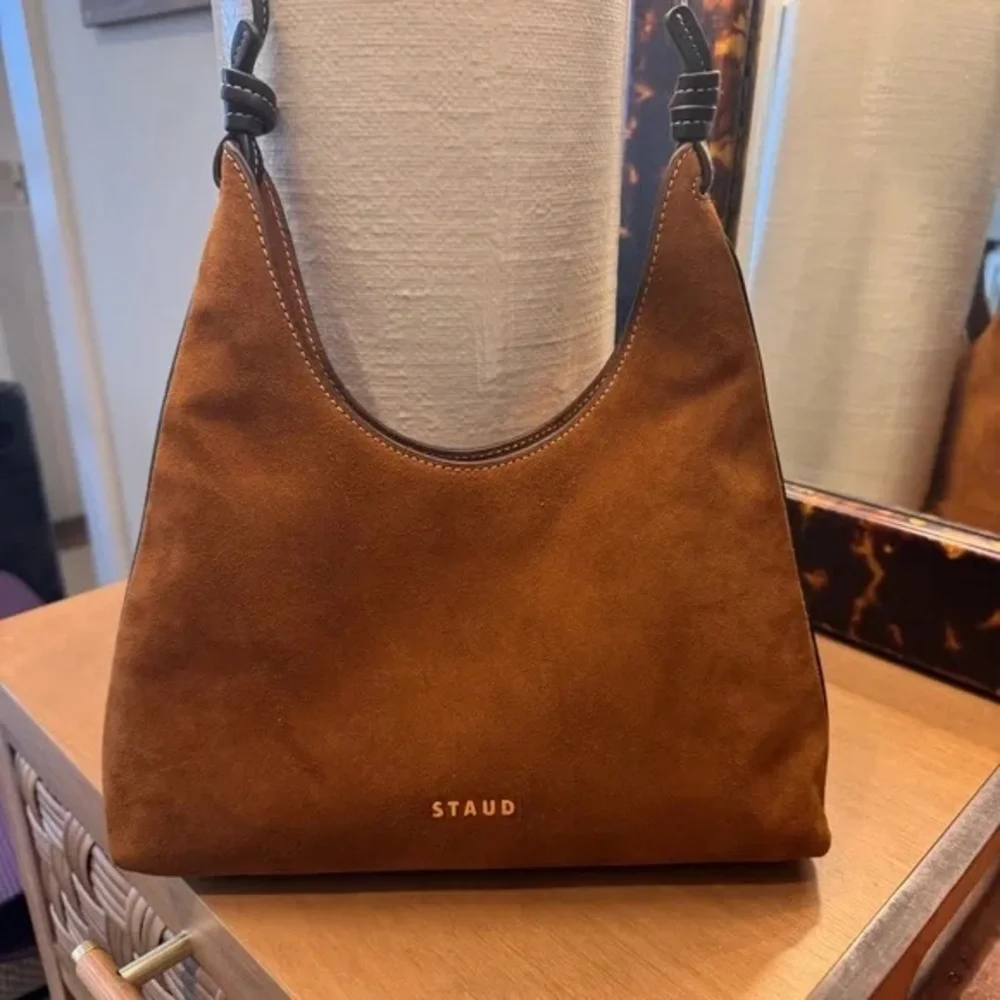 STAUD  WINONA SHOULDER BAG | Tan Suede - Picture 2 of 2